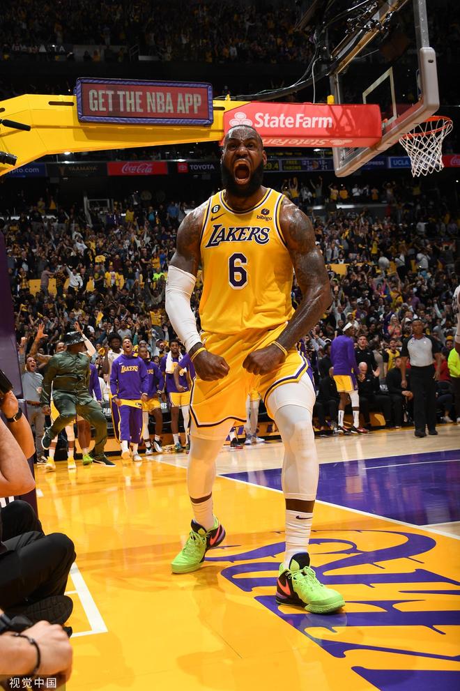 队新秀胡里 队新秀胡里