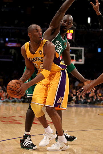 造犯规把比 造犯规把比