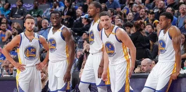 角色定位与 角色定位与